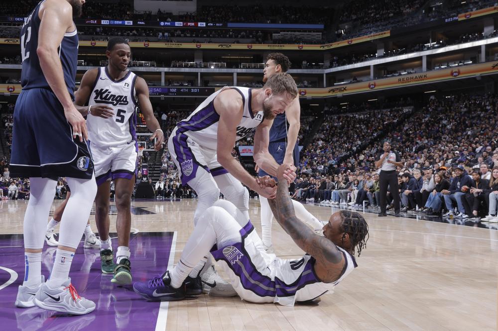 强队同台竞 强队同台竞